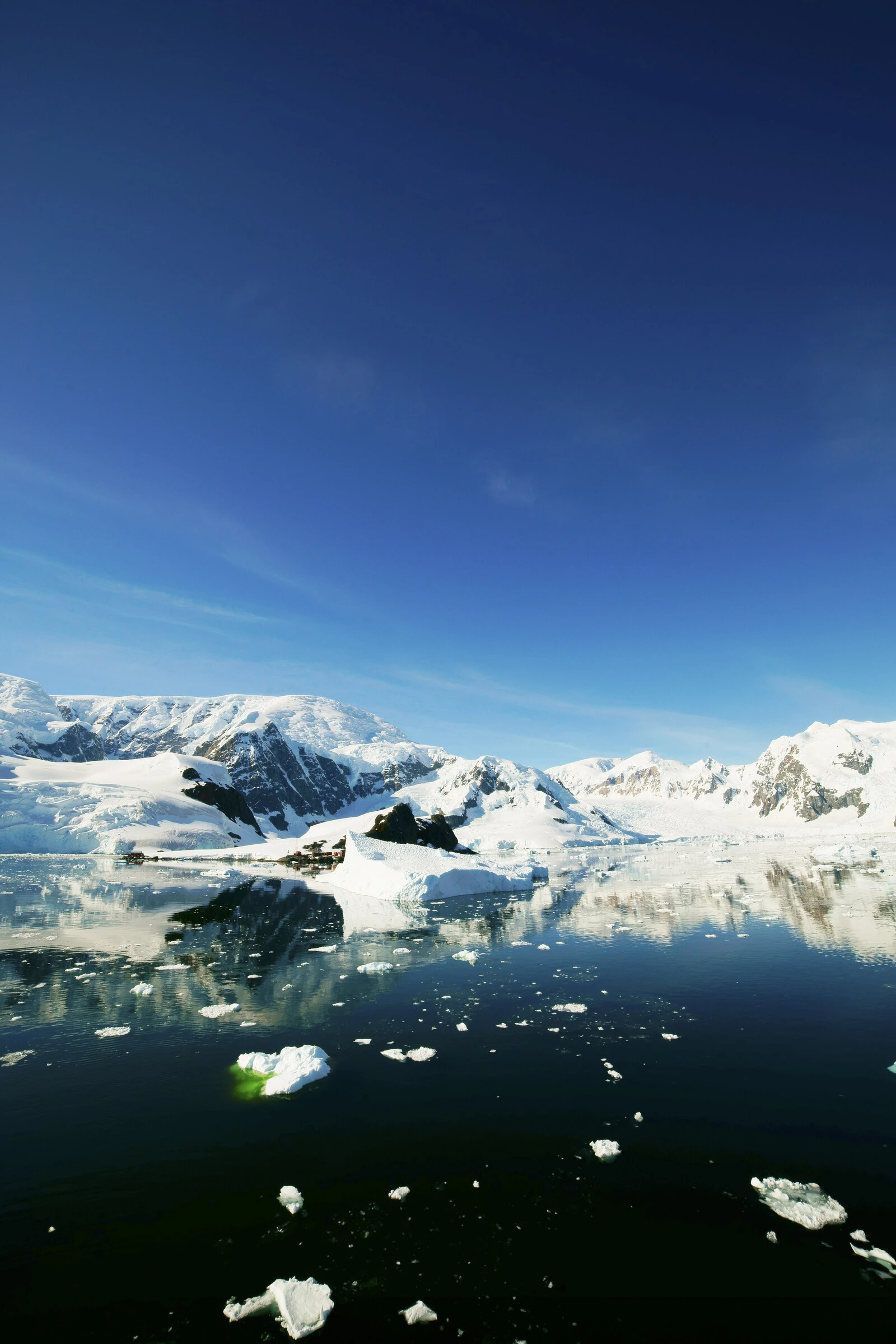 Black carbon, a significant contributor to Arctic warming, accelerates ice and snow melting. Image: Getty Images/iStockphoto