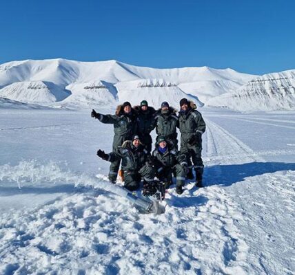 The team behind Arctic Reflections © Arctic Reflections