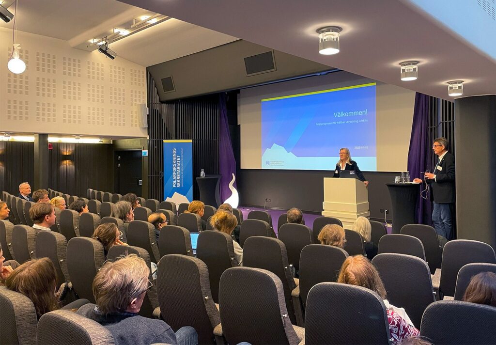 Katarina Gårdfeldt, Swedish Polar Research Secretariat and Michael Tjernström, Stockholm University, open the seminar on environmental forecasts in the Arctic