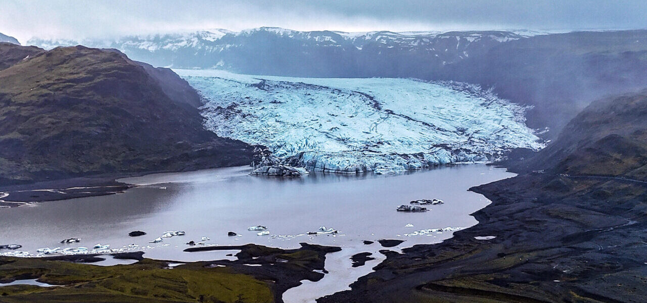 An aerial view shows the Vatnajokull glaciers meeting the mainland are melting into the ocean or forming lagoons due to global warming and climate change, February 2025 Image by picture alliance / Anadolu | Evrim Aydin ©