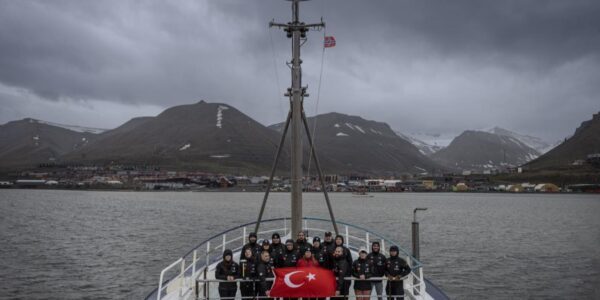 A group of 12 scientists participating in Turkiyes 5th National Arctic Scientific Research Expedition (TASE-V), under the auspices of the Turkish Ministry of Industry and Technology and under the coordination of TUBITAK MAM Polar Research Institute, start their research in Longyearbyen, Svalbard and Jan Mayen on July 10, 2025. (AA Photo)