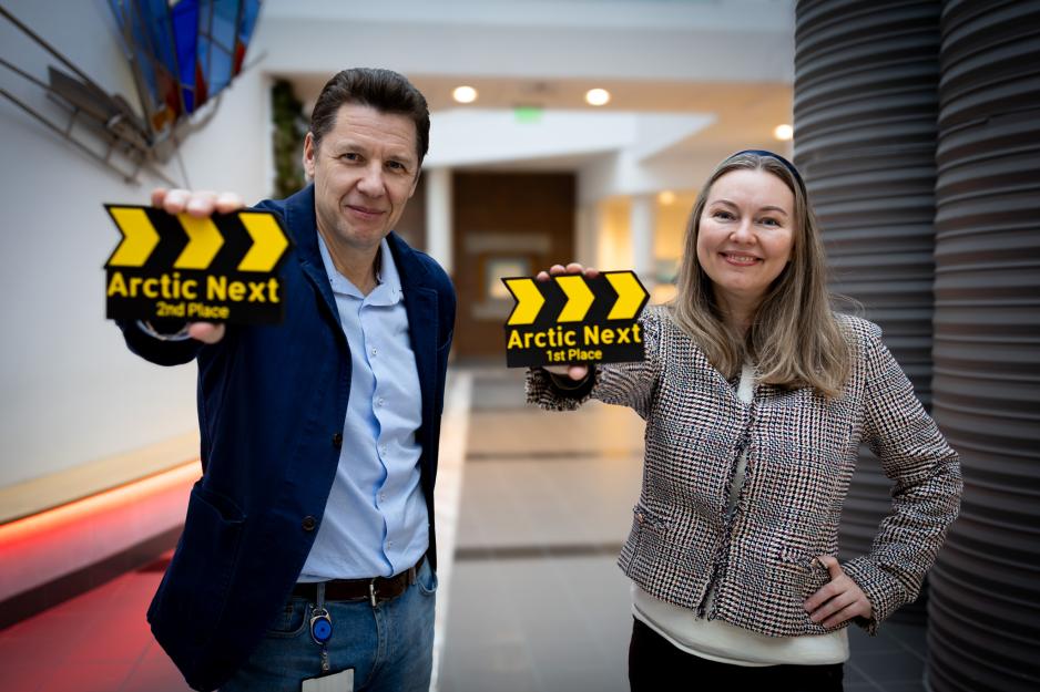 Advisor Andrey Kazakov and researcher Elena Sæther from the High North Center show off the trophy from the Arctic Next Innovation Challenge. The student competition was held for the first time this autumn and is being continued in the ArcticNext project. (Photo: Markus J. Thonhaugen/High North Center)